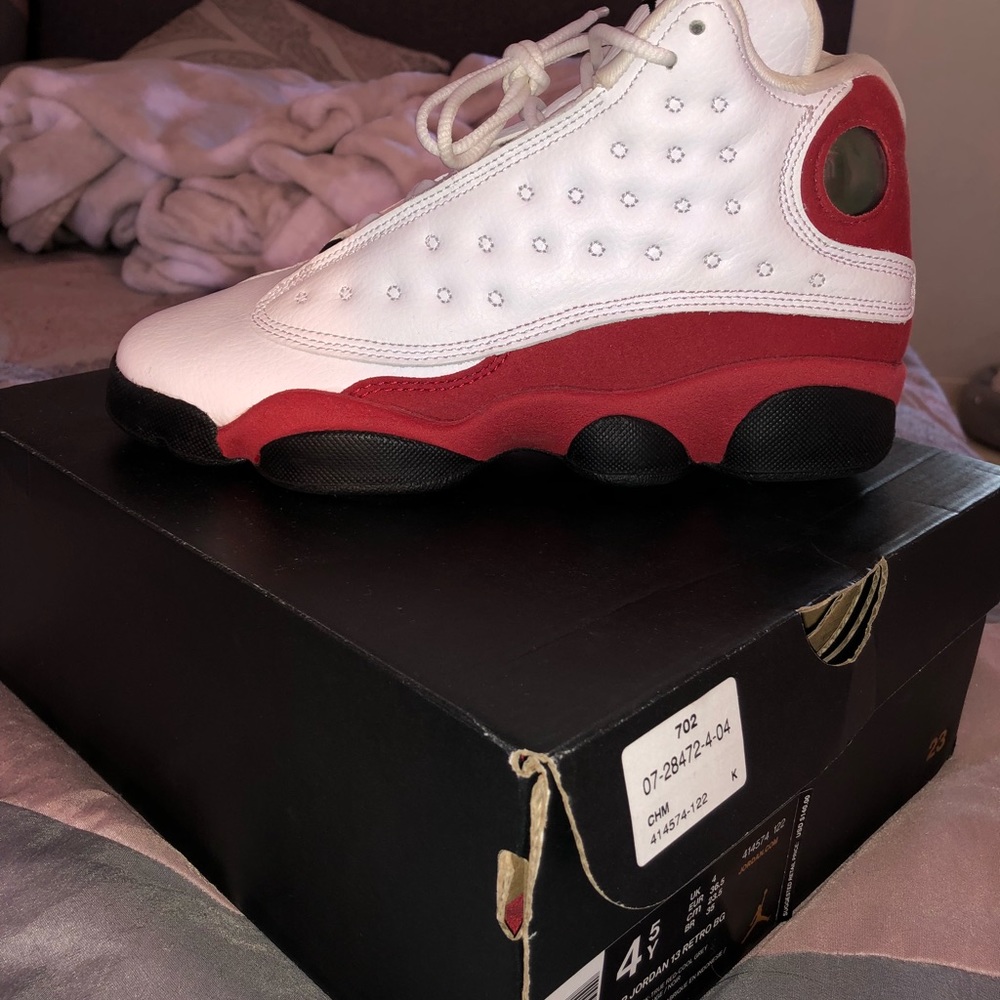 BRAND NEW RETRO 13s